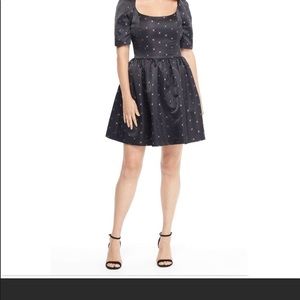 Gal meets glam maude daisy satin jacquard dress